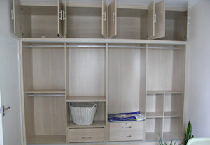 買衣柜，定制衣柜，有個(gè)黃金比例你可知道？